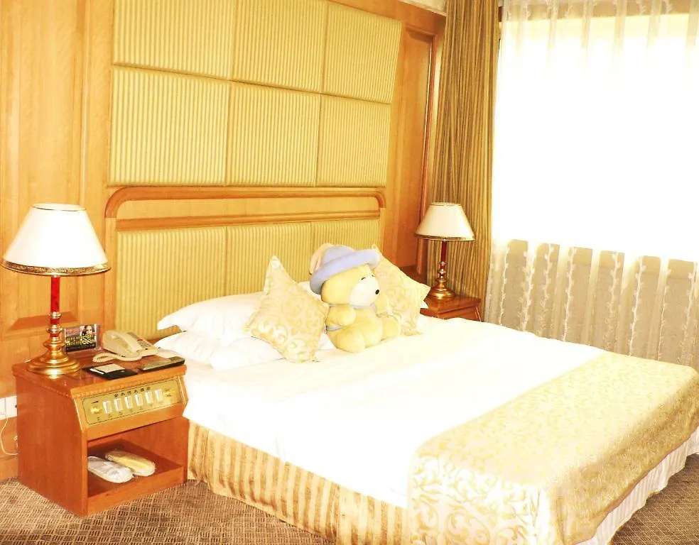 ****  Golden Gulf Hotel Luoyang  Çin